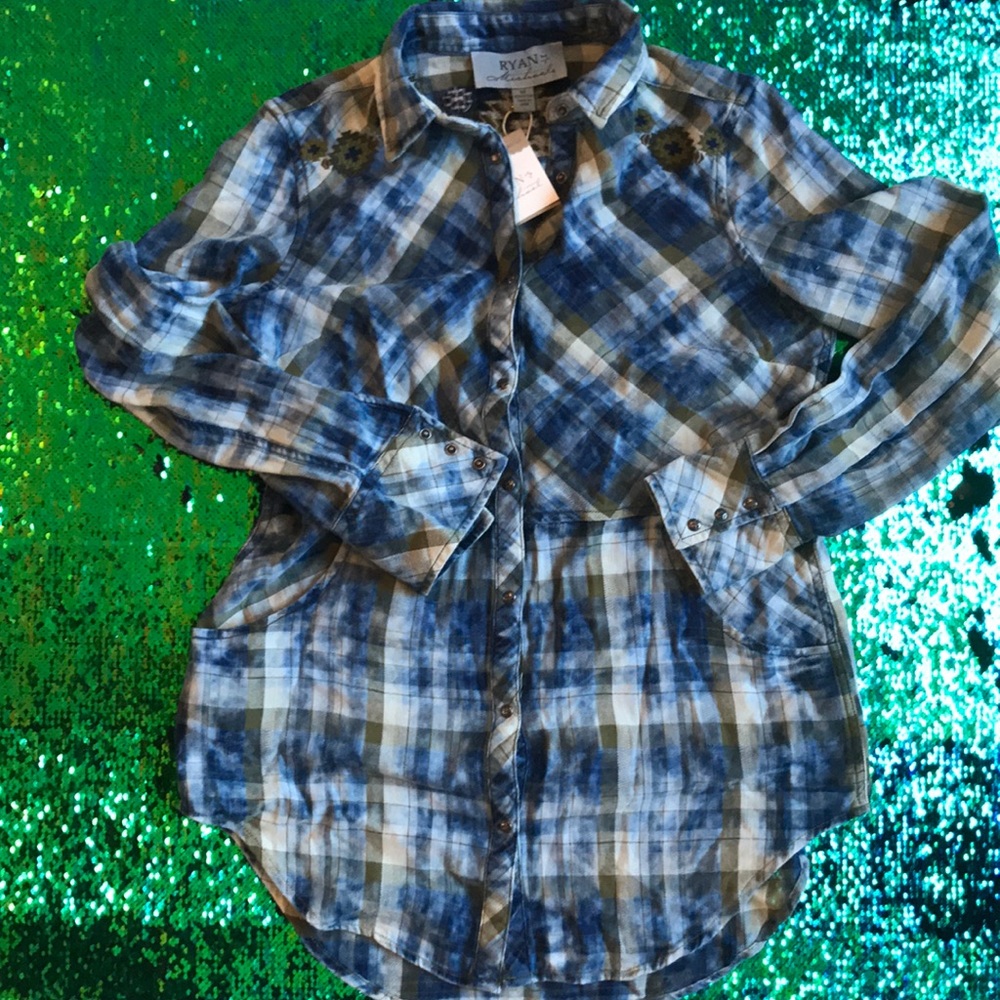 Ryan Michael snap front shirt with embroidery